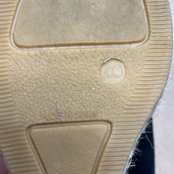 Andre Assous Womens Wedge Sandal Espadrille Size 9.5 Black Suede Reese-A - Picture 12 of 13